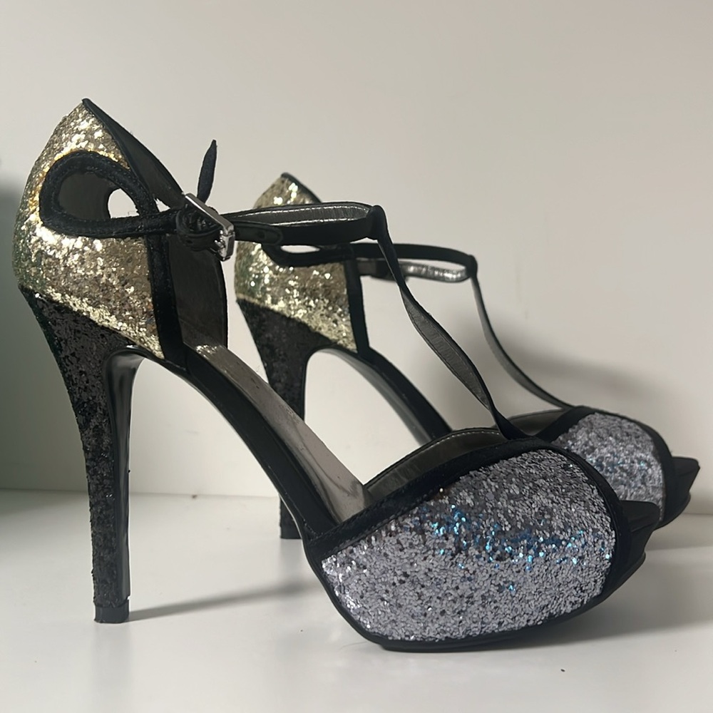 NEW Sexy Gold and Silver Glitter Strappy Sandal Open Toe Heels